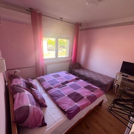 Abigel Apartman Mórahalom Buitenkant foto